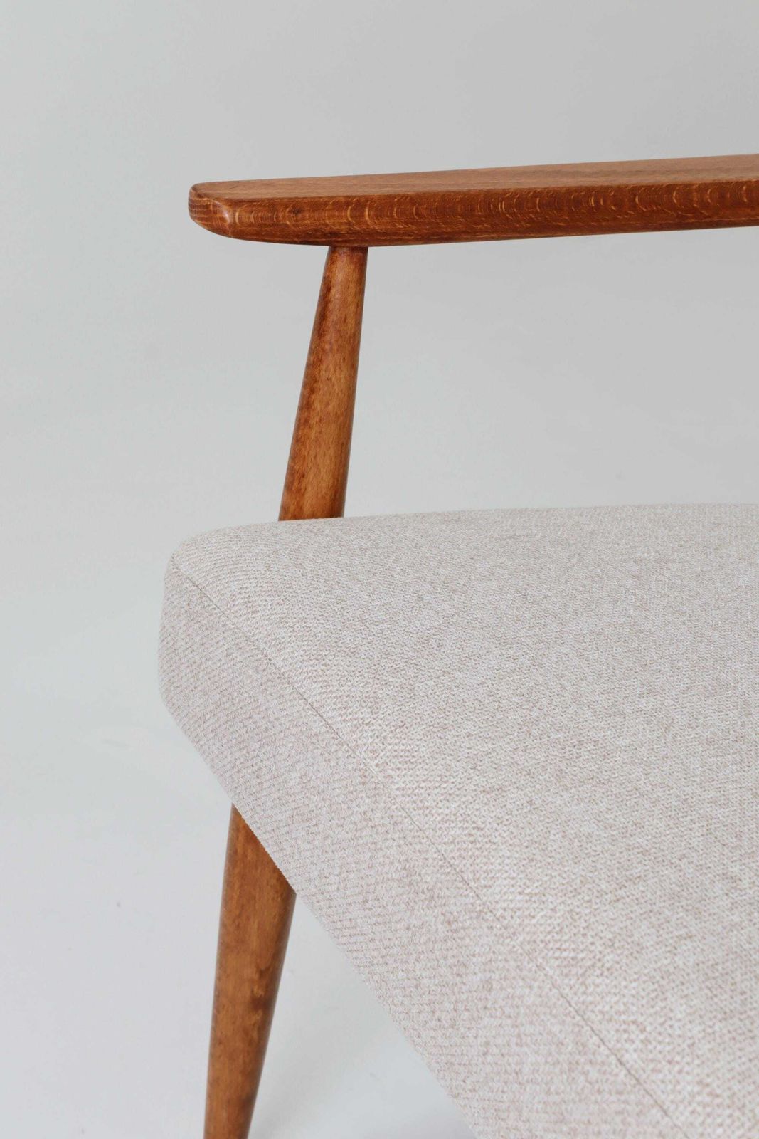 Scandinavian Lounge Chair Braid Beige Upholstery Classic Design photo buy