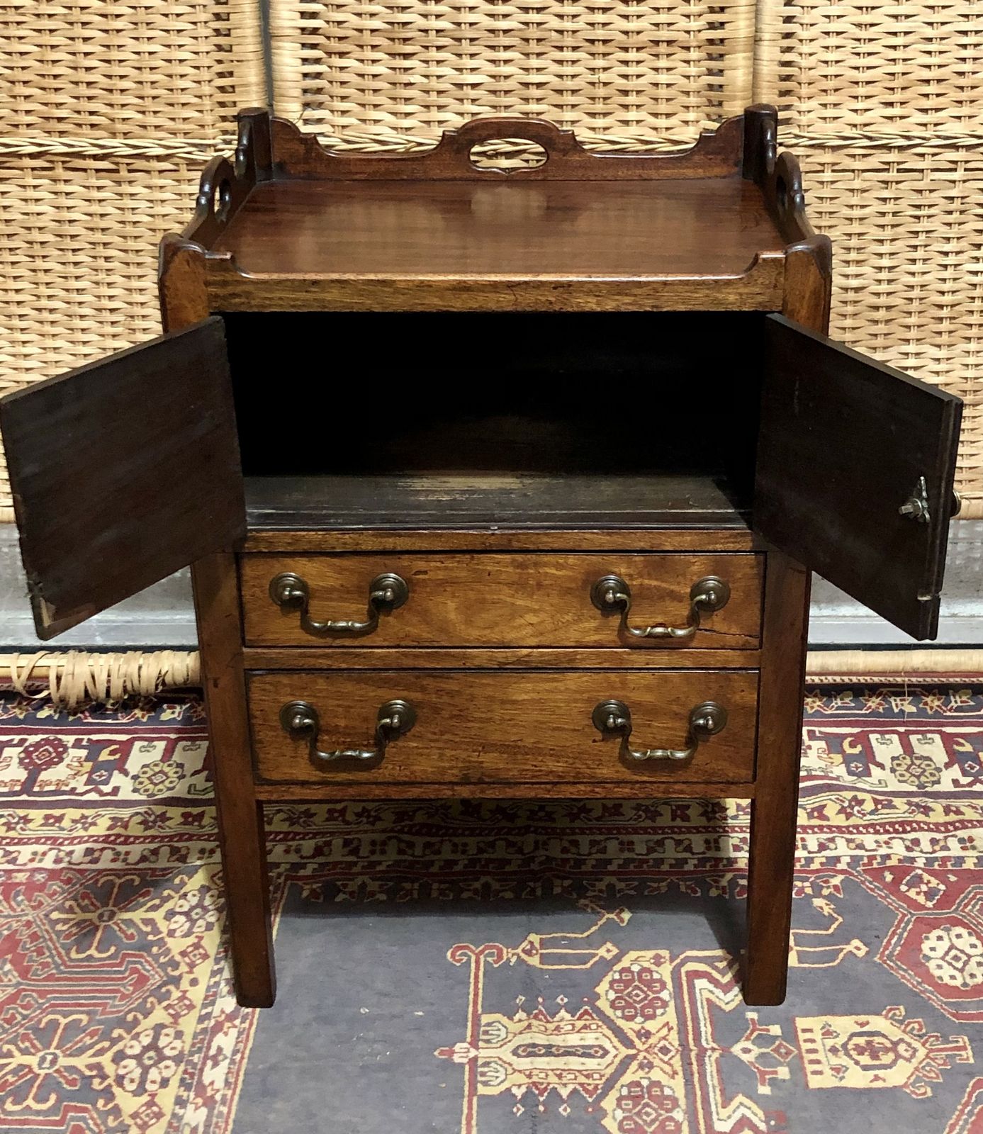 395.0 Handsome George 111 Bedside /Lamp Table photo