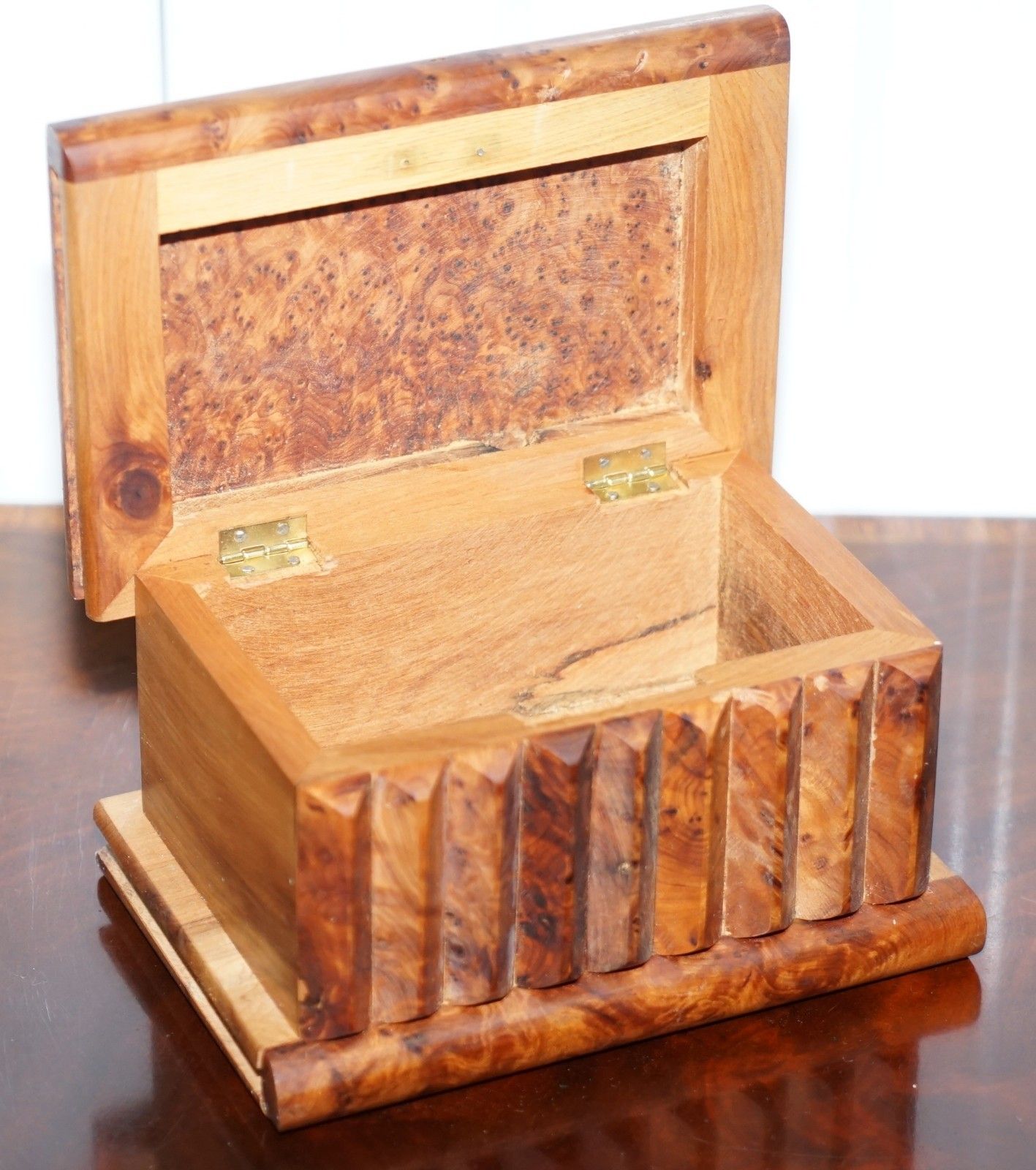 photo furniture Lovely Antique Hand Made Burr Walnut Trinket Jewellery Box Stunning Patina