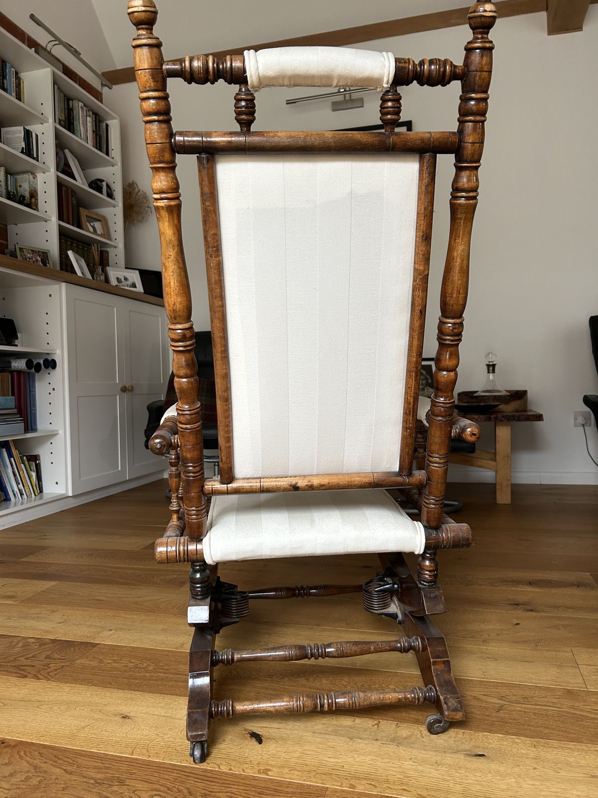 American Sprung Rocking Chair Turned Spindle Wood Frame photo Furniture