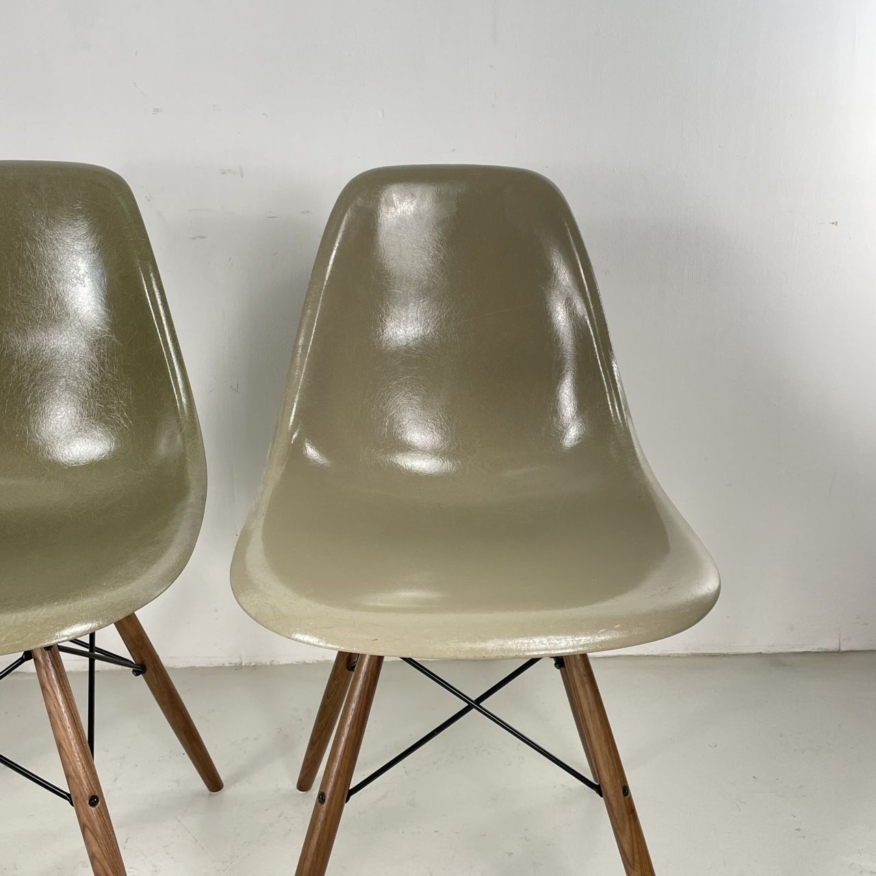 Eames Herman Miller Dsw Side Chairs In Seafoam / Elephant Grey / Umber / Light Griege photo buy