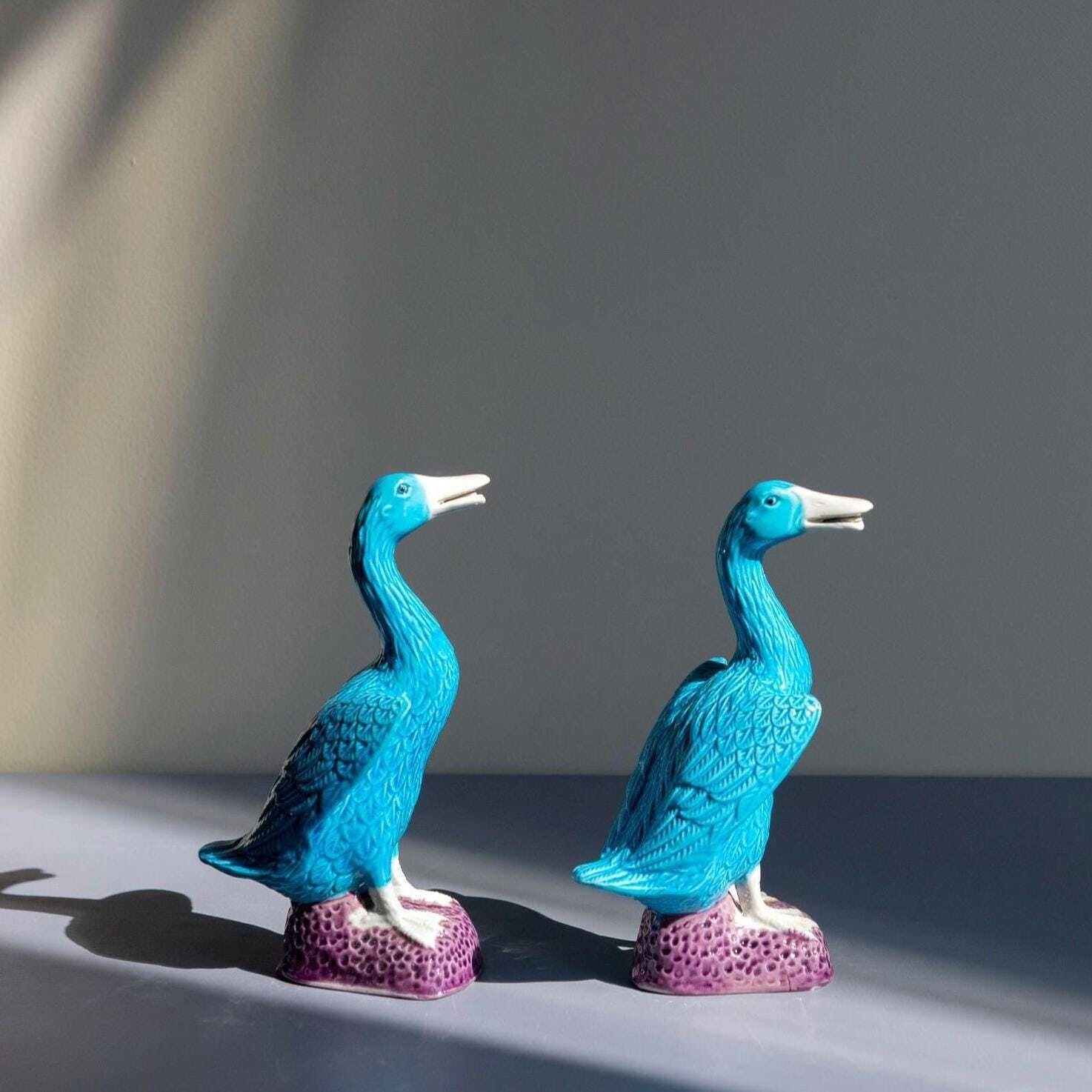 Set Van 2 Porseleinen Blauwe Eendenbeeldjes, Chinees Aardewerk Figurenpaar, Decoratieve Kleine Beeldjes, Oosterse Decoratie, Keramische Turquoise Vogels