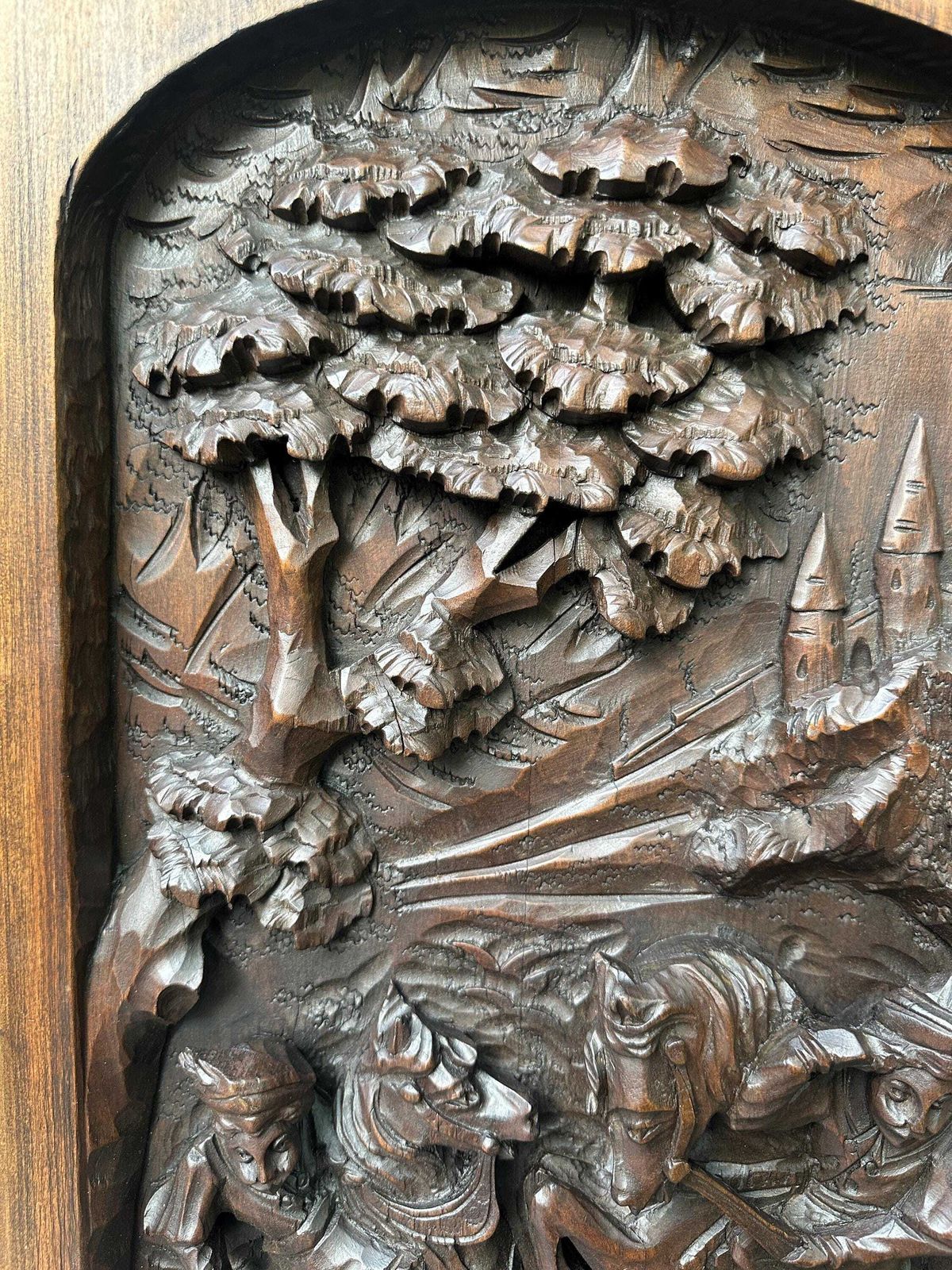 19th Century Carved Wood Panel – Dramatic Lion Hunt Scene – Orientalist Antique Wall Art 26,4" photo vinterior