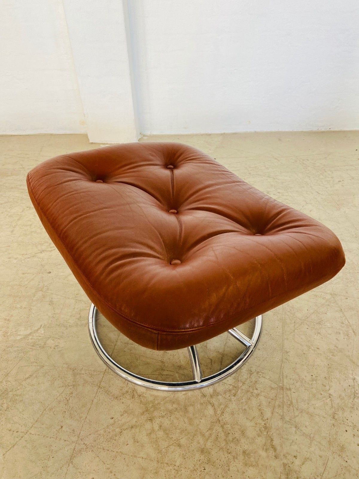 Vintage Scandinavian  Ekornes Leather Footstool  Ottoman  Cognac Leather. photo furniture