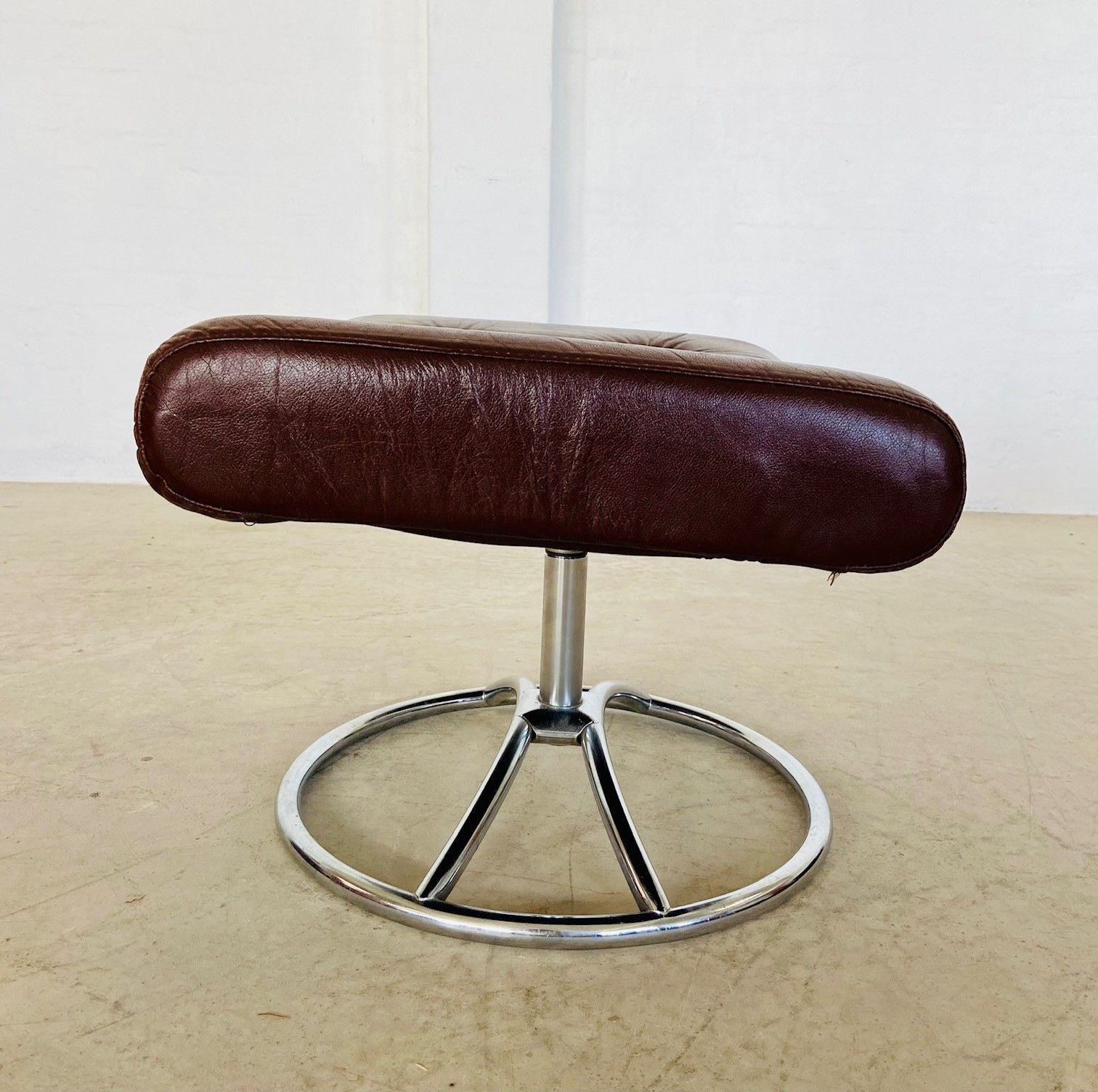 Vintage Scandinavian  Ekornes Leather Footstool  Ottoman  Brown Leather. photo for sale