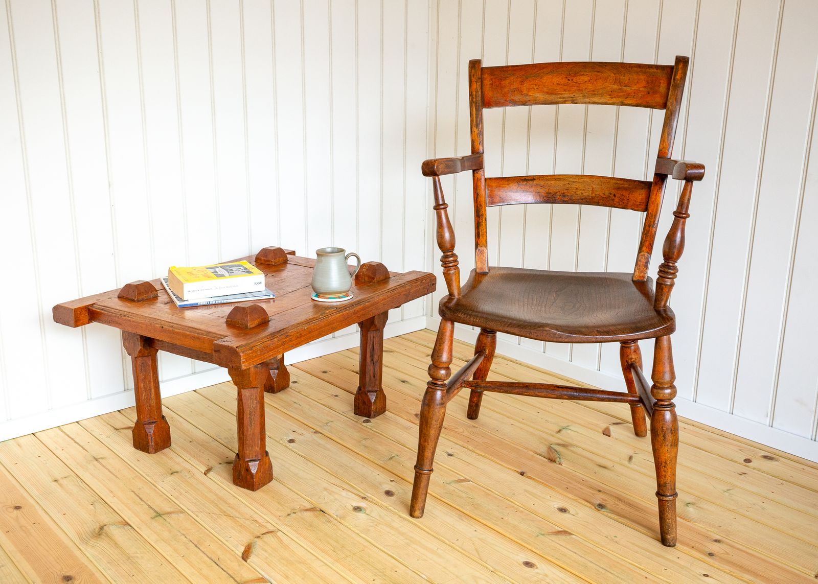 photo vinterior Antique Painted Windsor Chair Country Bar Back Oxford Armchair Farmhouse 1850 Rusti.C Country House Carver Victoria.N