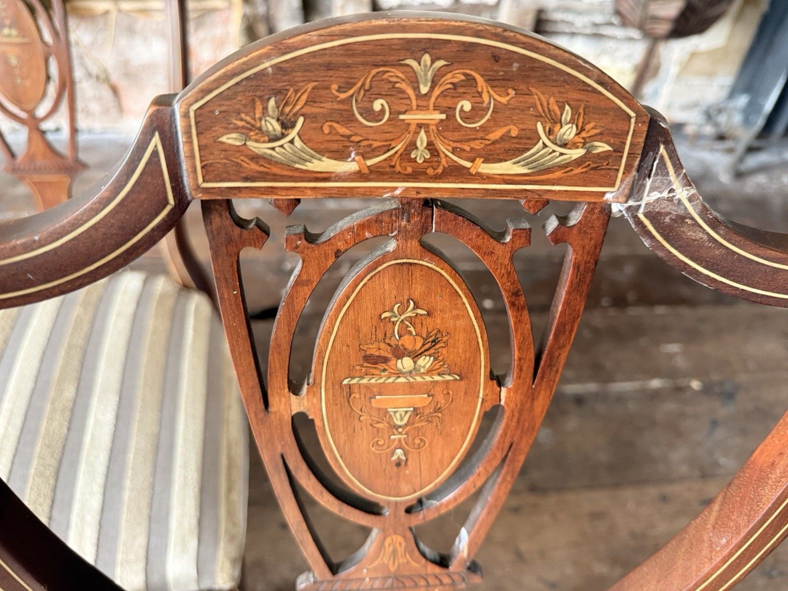 photo vinterior Set Of 4 Antique Edwardian Rosewood Mahogany Sand Velvet Inlaid Marquetry Chairs