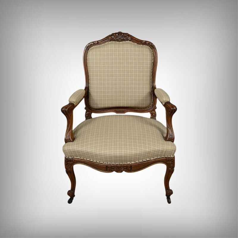 Louis XV Style Beechwood Armchair – Mid 19th Century