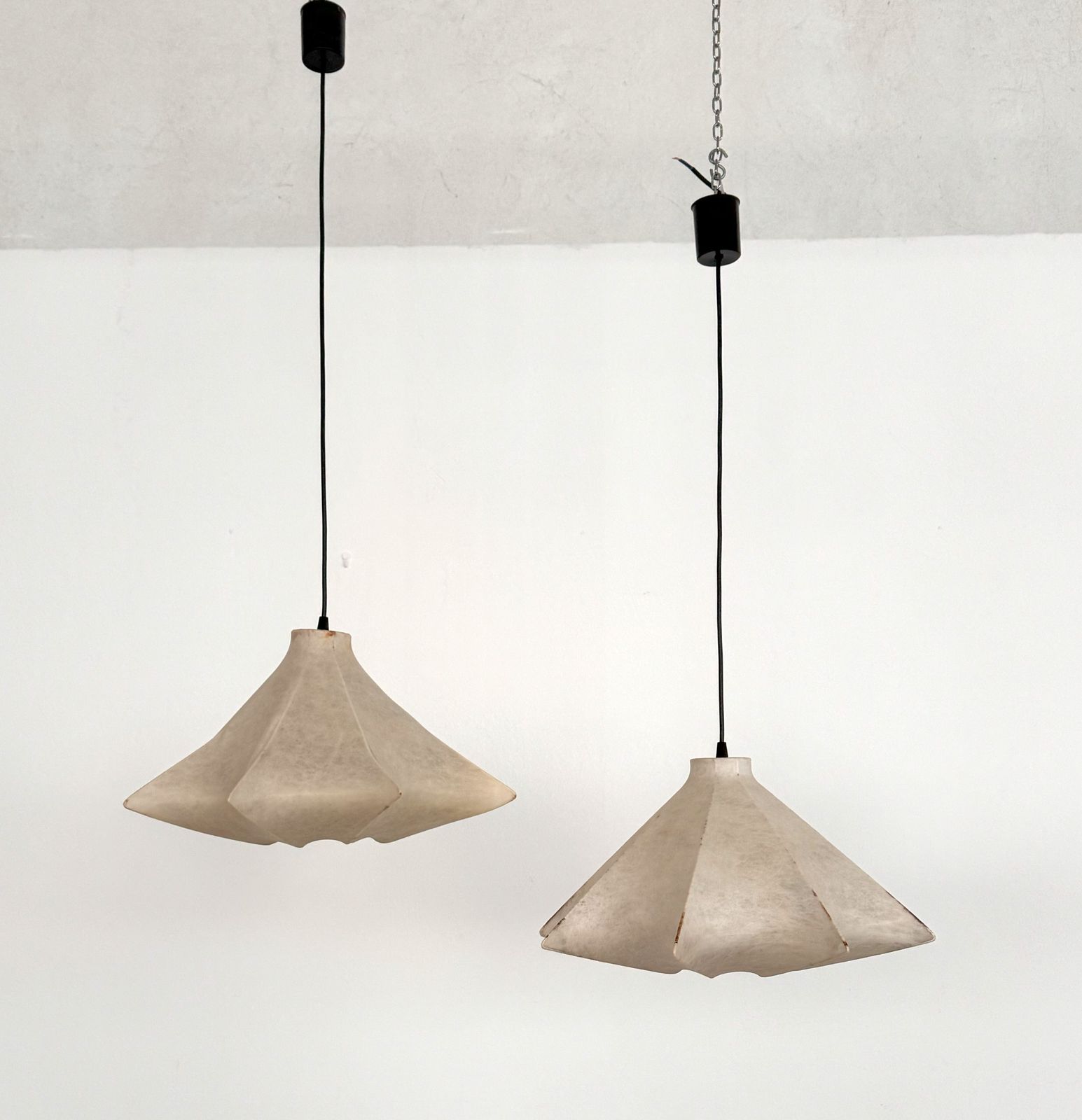 Pair Of Italian Cocoon Pendant Lights Original From The 1960s photo Lighting