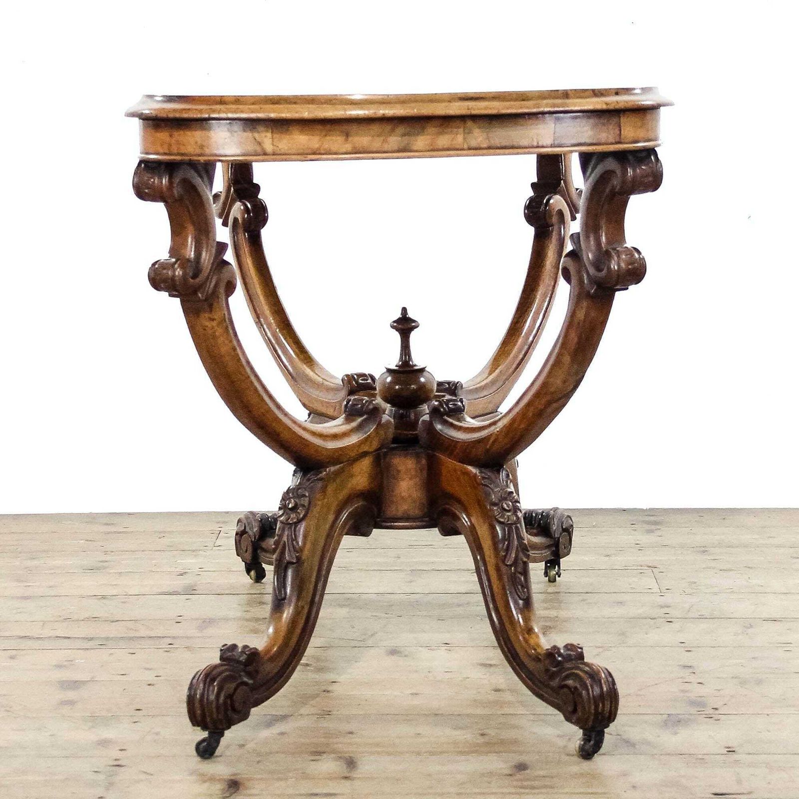 Antique Victorian Walnut Serpentine Centre Table | Antique Furniture | Edwardian Antiques | Centre Table | Tables photo vinterior