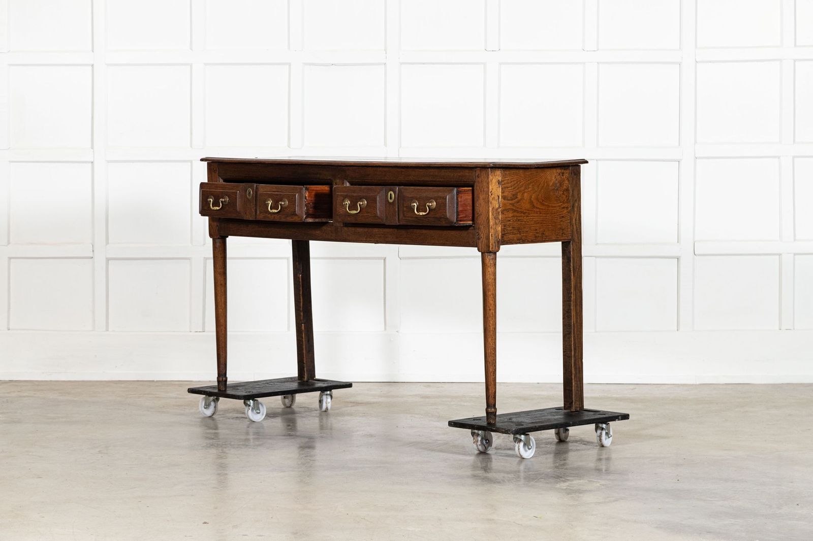 George III English Vernacular Oak Dresser Base photo vinterior