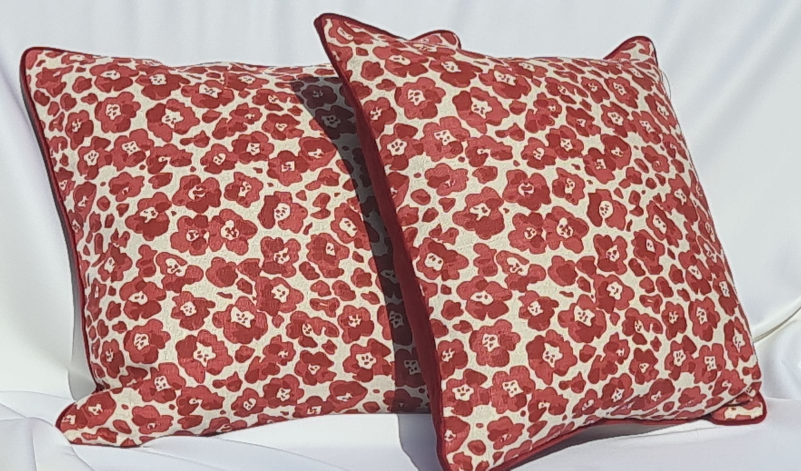 Cathy Nordstrom & Gp & J Baker Cushions photo 140.0