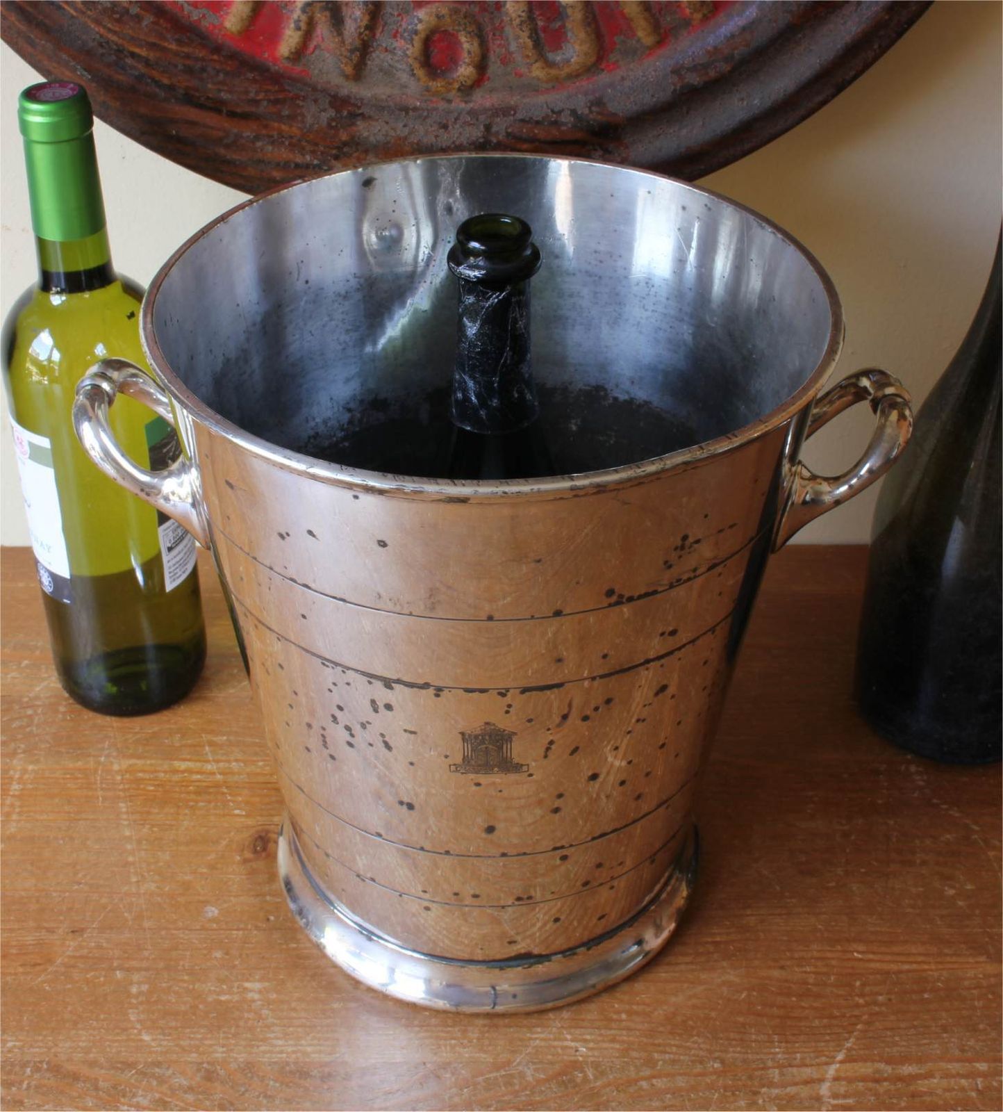 photo furniture Double Magnum Wine Cooler. Grosvenor House Jeroboam Champagne Bucket