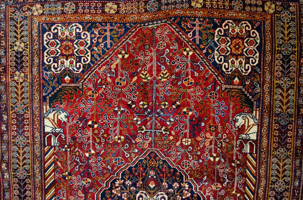 Antique Qashqai Rug 237x147cm photo Textiles