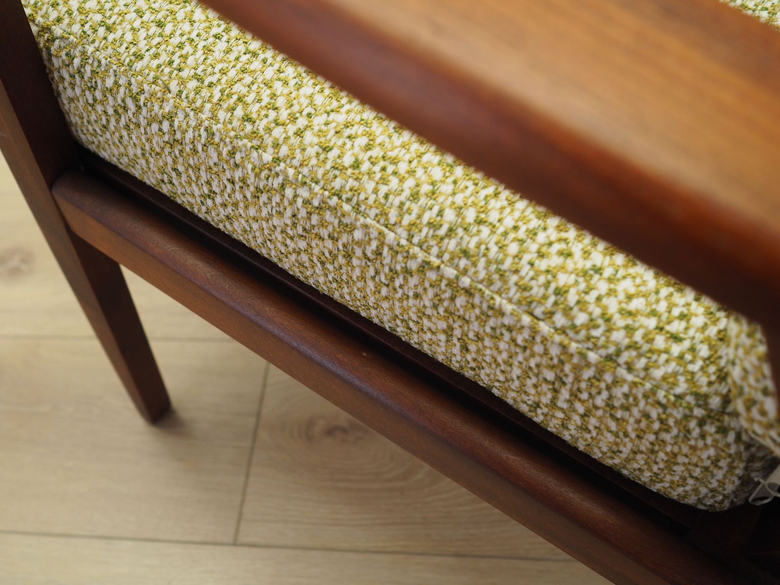 photo vinterior Teak Armchair, Danish Design, 1970s, Production: Denmark