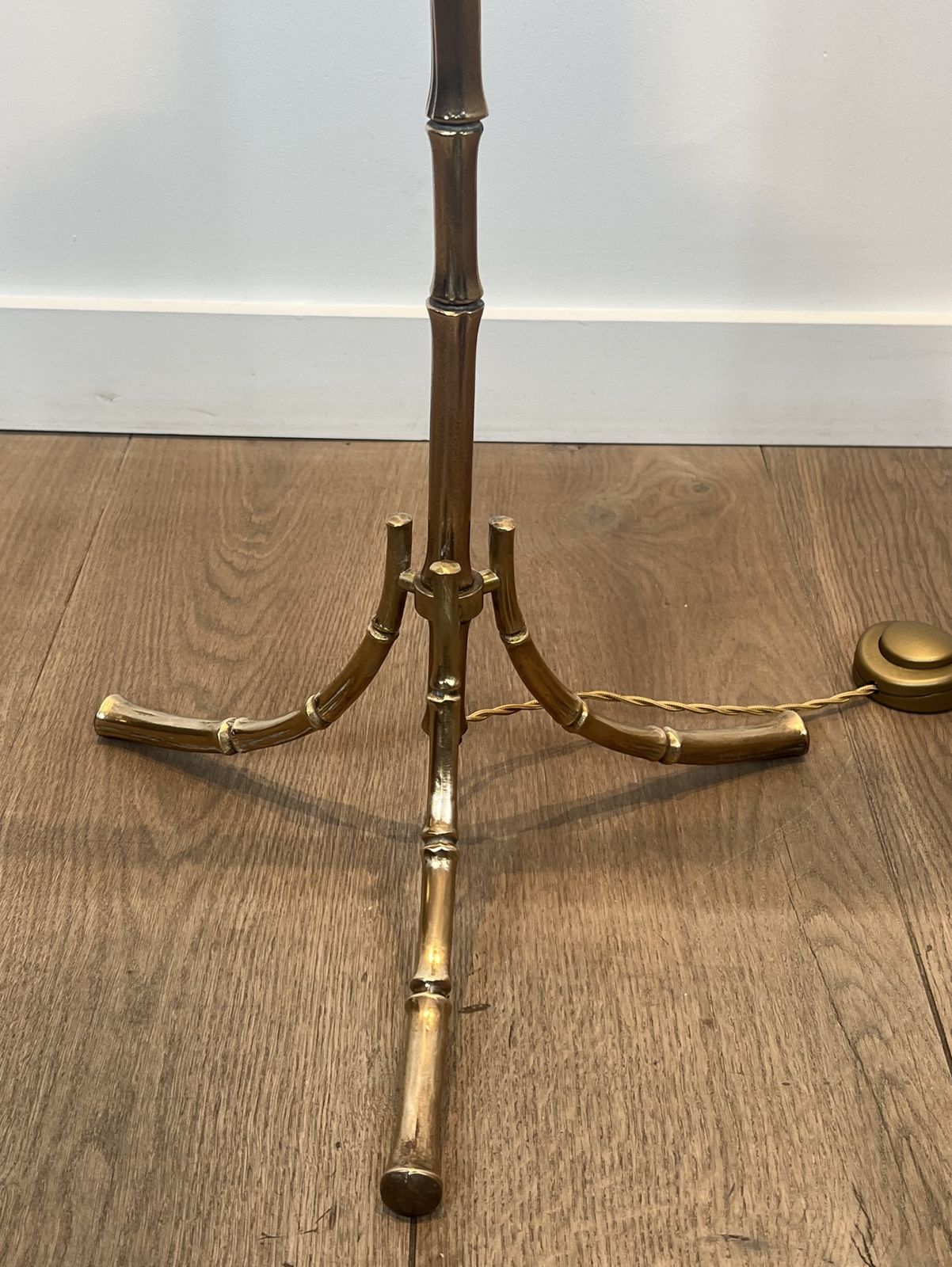 photo vintage Pair Of Faux Bamboo Bronze Floor Lamps From Maison Baguès