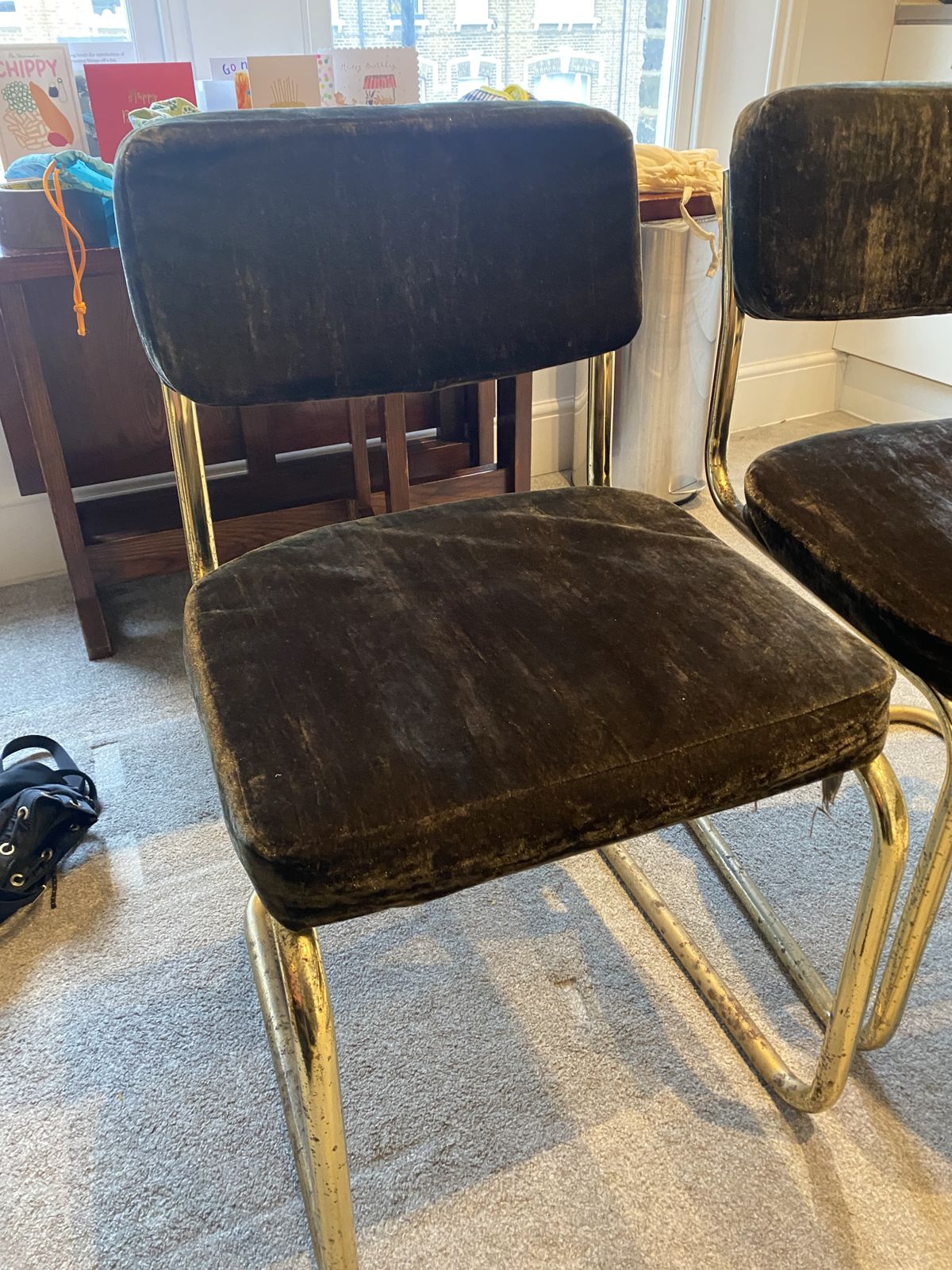 Set Of 4 Dining Chairs In Green Velvet photo furniture