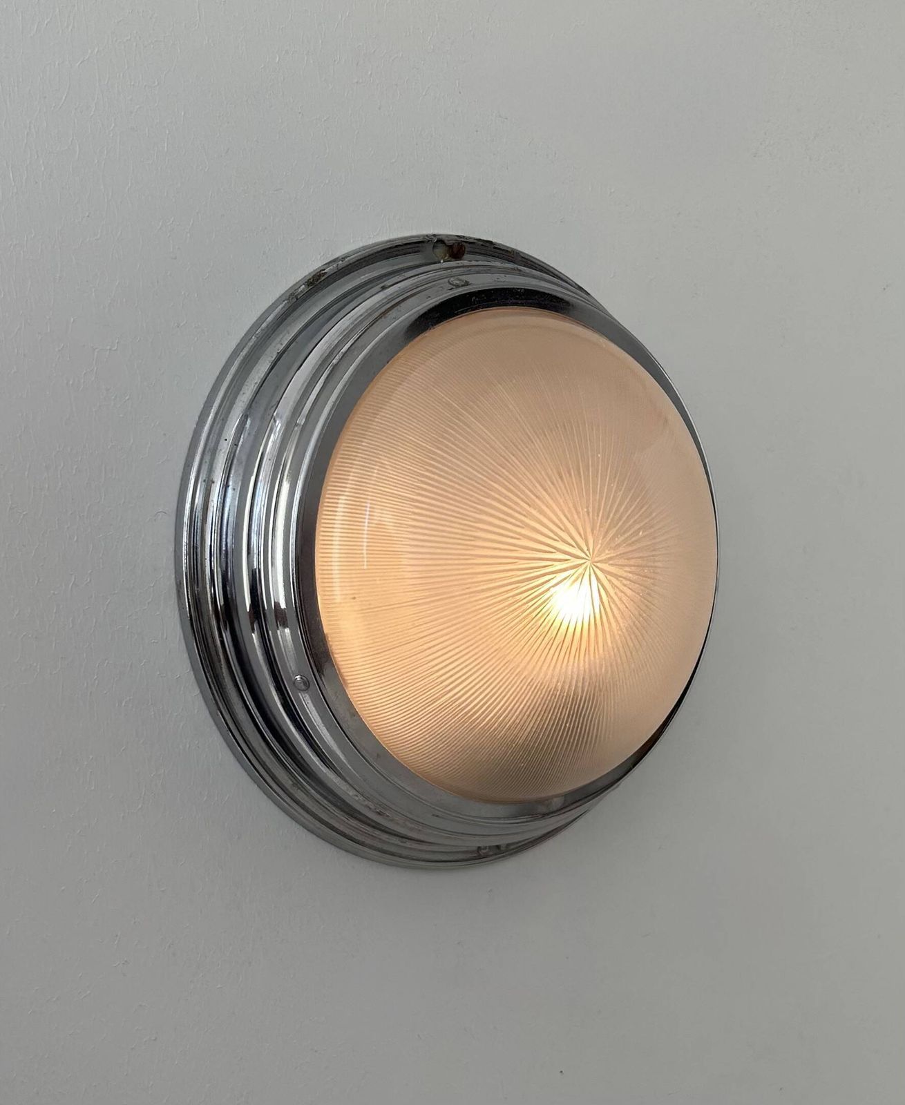 Vintage Wall Lamp In Chromed Metal And Holophane Glass, France 1930 photo Lighting