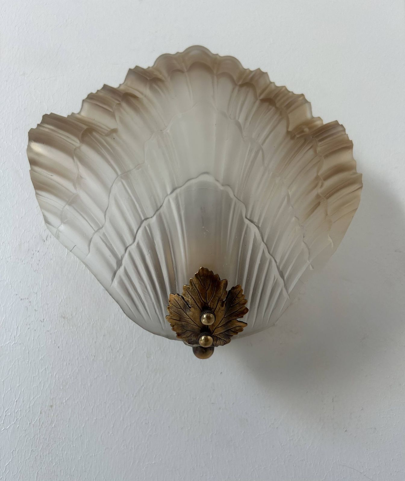 Pair Of Shell Wall Lights, Glass And Brass, France 1960 photo vinterior