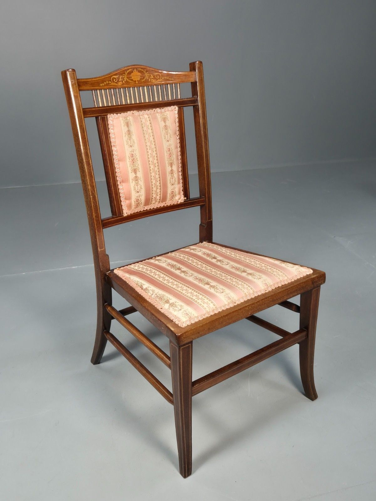 photo vinterior 4 Regency Revival Dining Chairs Mahogany Inlay Decoration 20th Cent Eb10224 Vdin