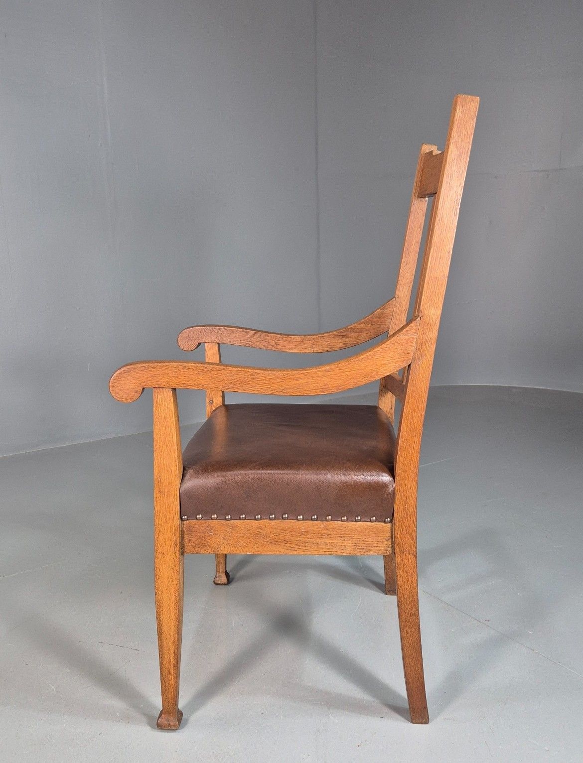 photo vinterior Antique Arts And Crafts Oak Framed Elbow Chair 1900s Eb7917 Vdin