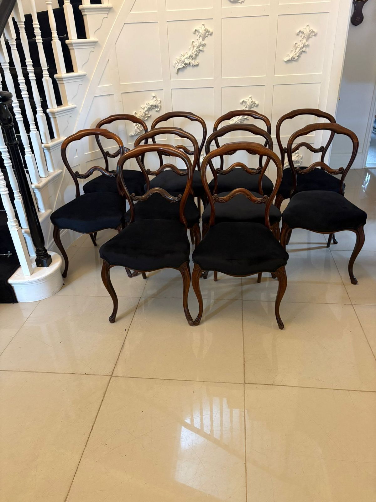 photo furniture Superb Quality Set Of Ten Antique 19th Century Rosewood Dining Chairs