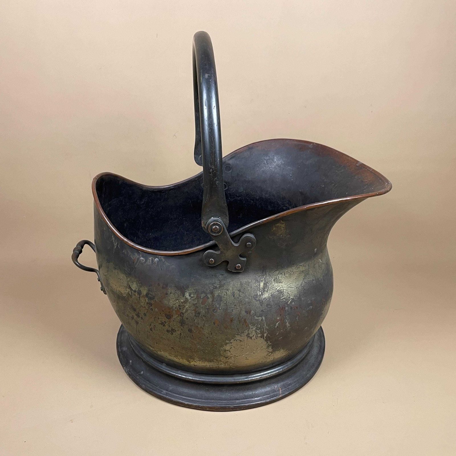 Antique Metal Copper Gold Brass Coal Bucket Handle Fireside Fire Side Scuttle Copper Helmet Farmhouse Cottage Aged Patina Vintage Fireplace