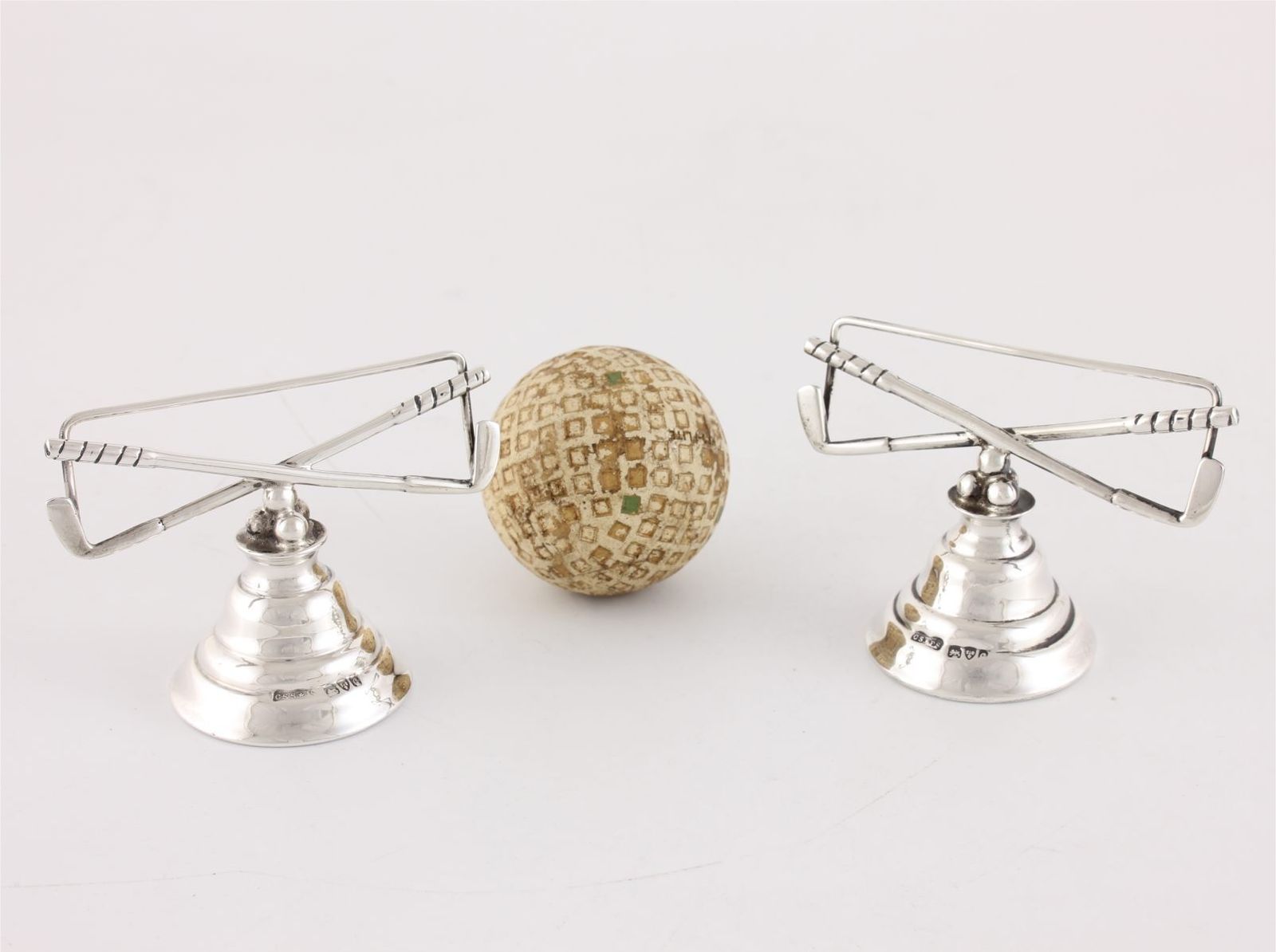 Two Silver Golf Menu Card Holders. Golf Club & Balls Photo Clips. 1903. photo 550.0