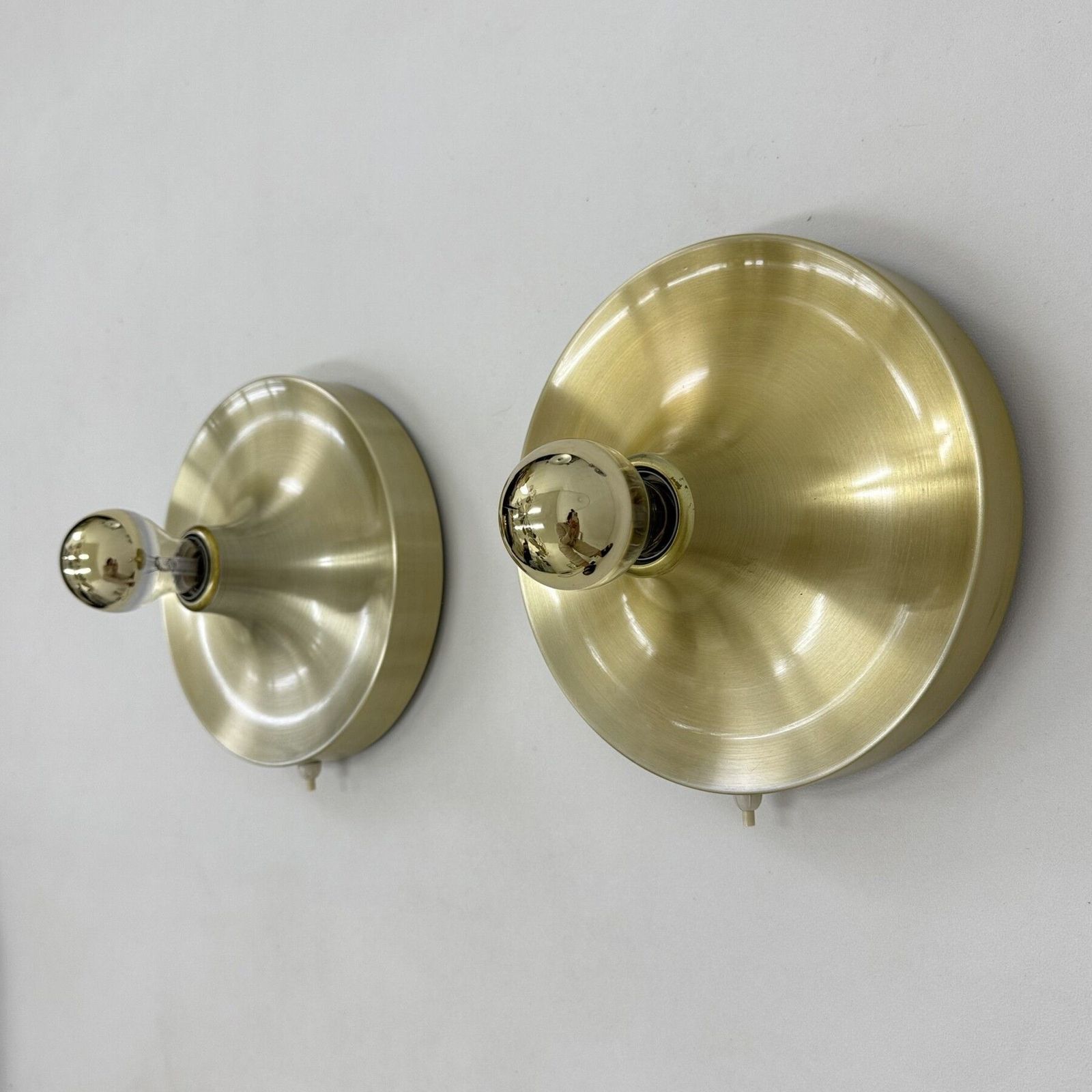 photo buy Mid Century Design Honsel Space Age Disc Lamp, Jaren 1970, Toegeschreven Aan Charlotte Perriand Voor Les Arcs