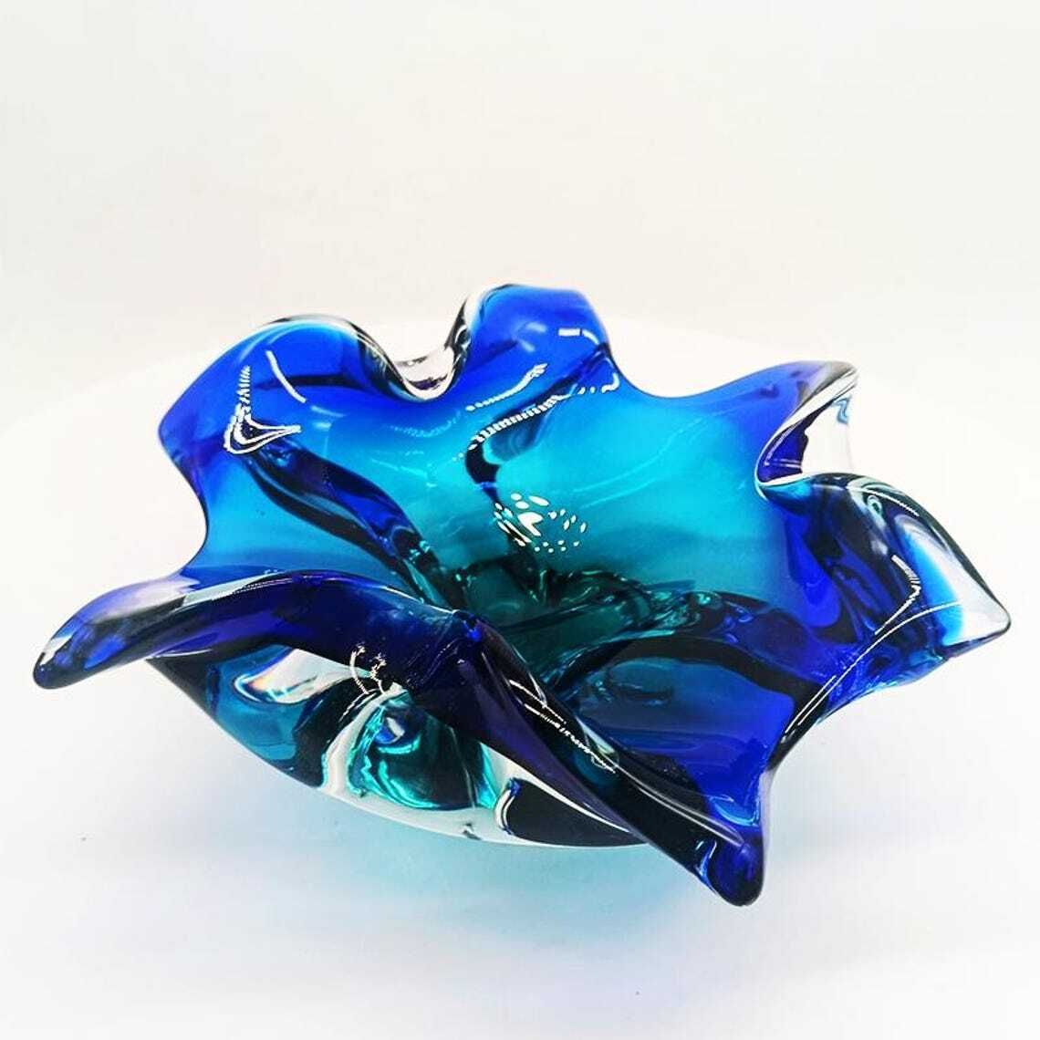 1960s Big Ashtray Or Catch All In Murano Glass. Made In Italy. photo vinterior