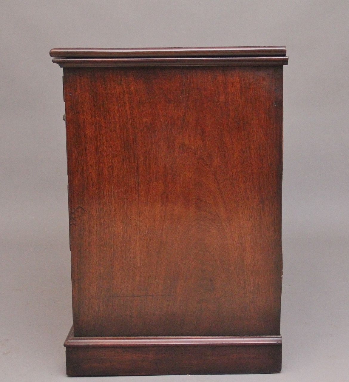 Early 19th Century Mahogany Kneehole Desk photo vintage