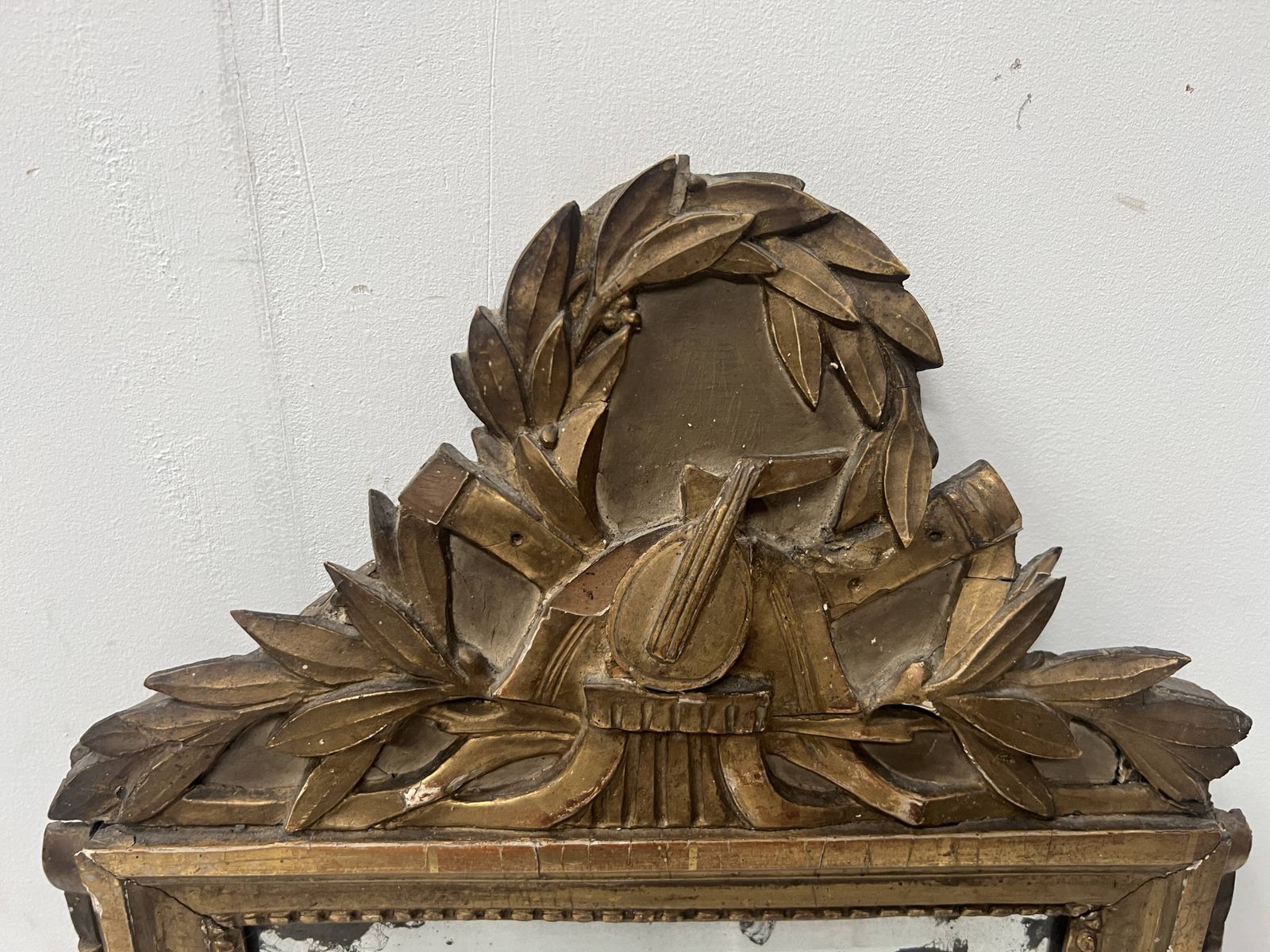 Louis XV Mirror In Carved And Gilded Wood, 18th Century photo vinterior