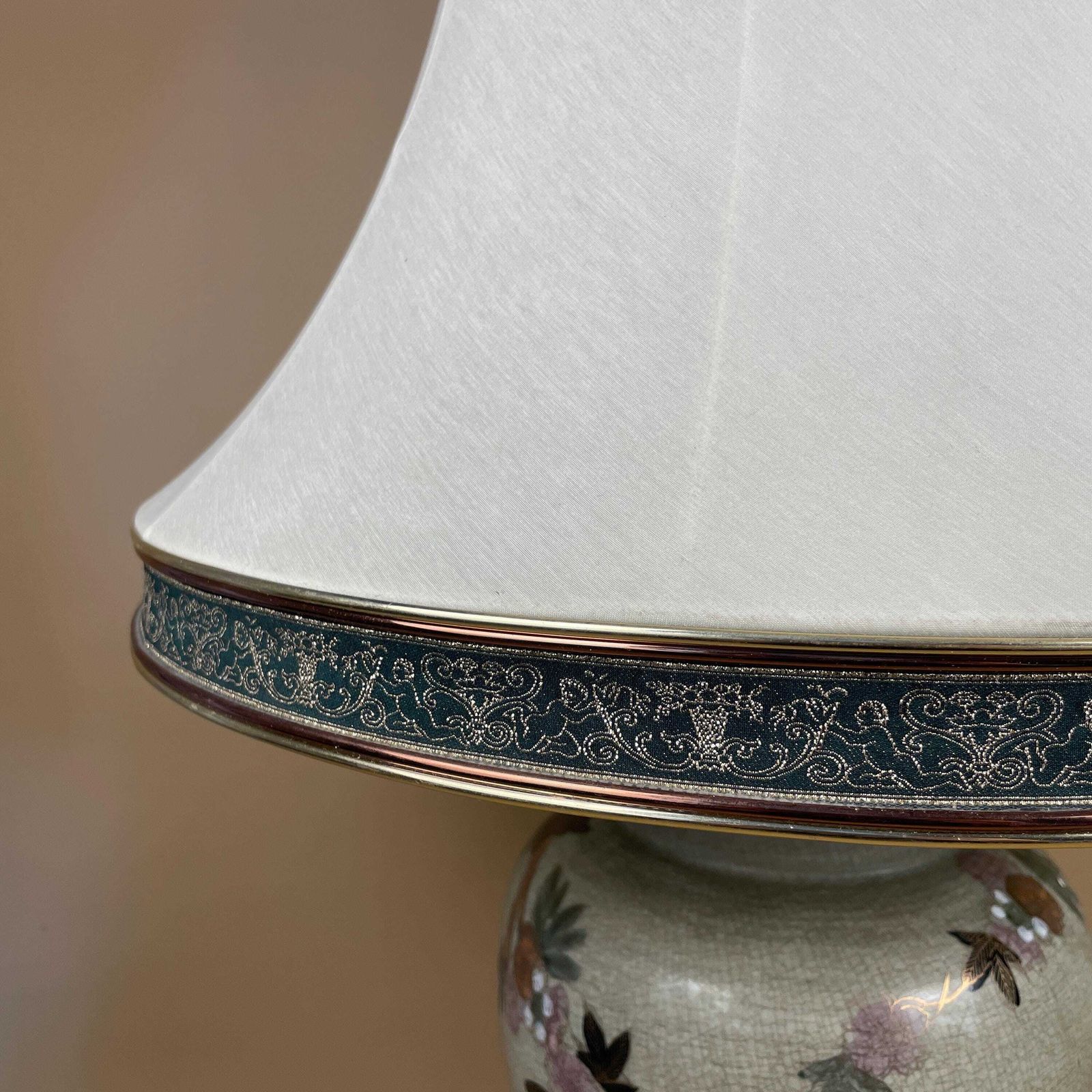 Antique Oriental Ceramic Lamp Light Bedside Table Shade Lampshade Chinese Decor Porcelain Ginger Jar Vase Hand Painted Floral Birds Wood photo Lighting