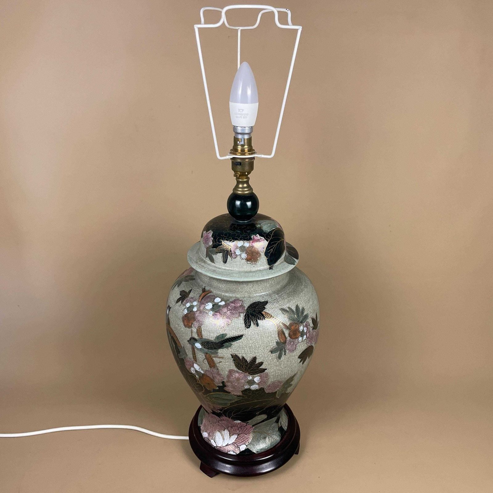 photo furniture Antique Oriental Ceramic Lamp Light Bedside Table Shade Lampshade Chinese Decor Porcelain Ginger Jar Vase Hand Painted Floral Birds Wood