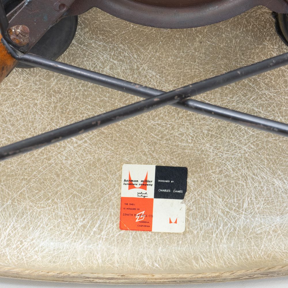 Furniture Paw Swivel Base Armchair By Charles & Ray Eames For Zenith Plastics, 1940s photo