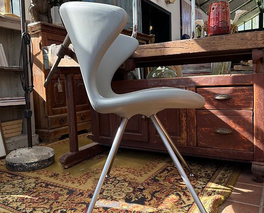 Tonon Chair By Martin Ballendat – Pale Grey photo vinterior