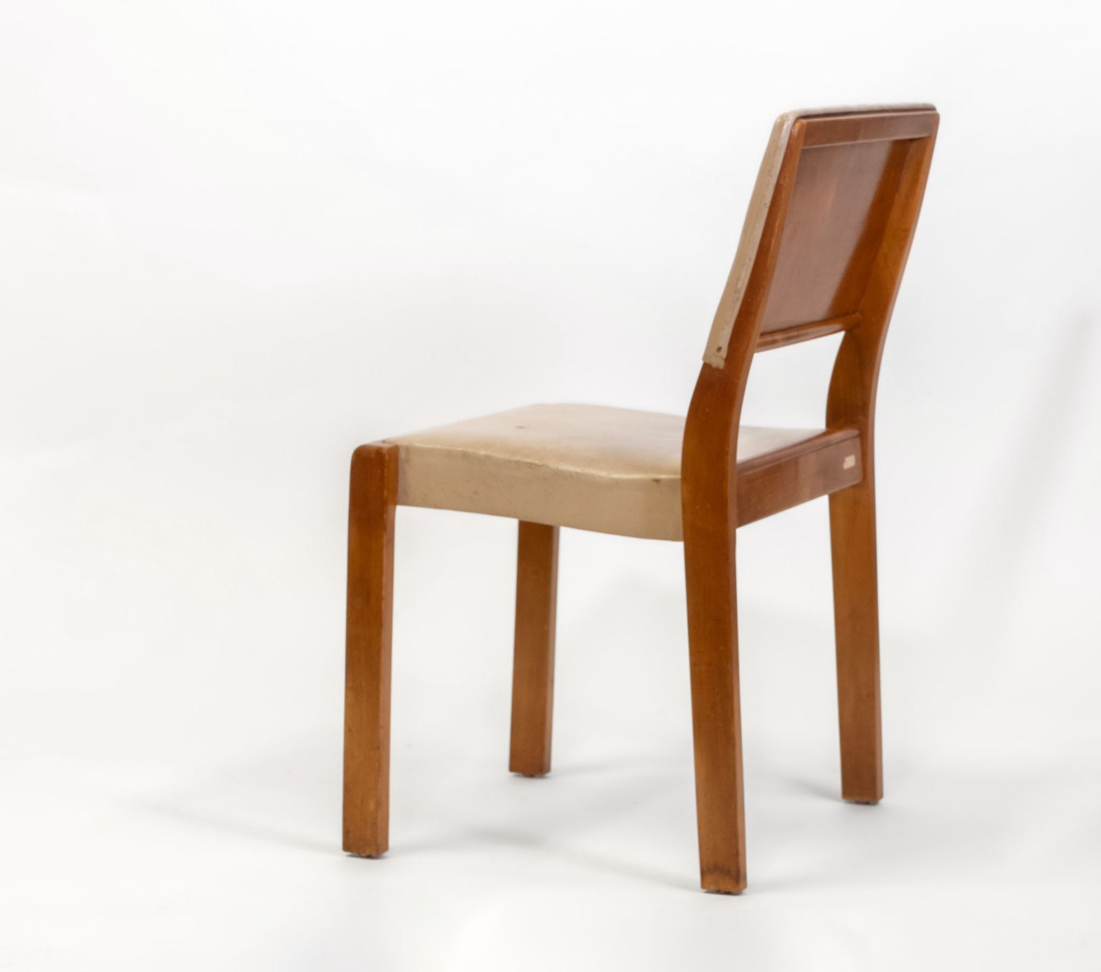 1175.0 Alvar Aalto Birch & Leather Chair 611 photo