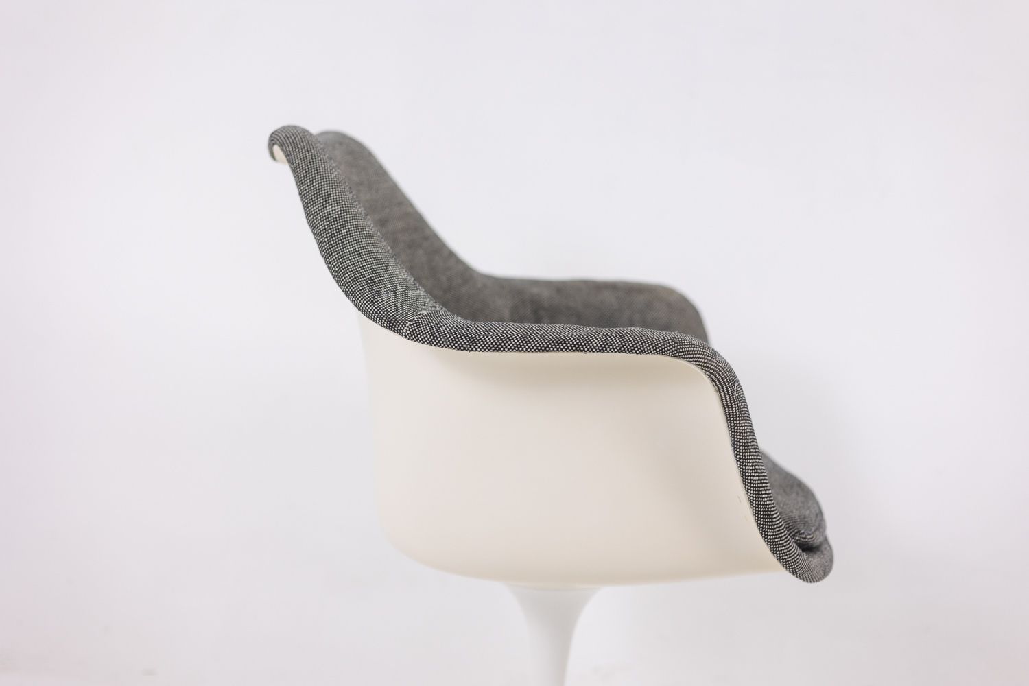 Eero Saarinen For Knoll. “Tulip” Armchair. 1960s/1970s. photo Furniture