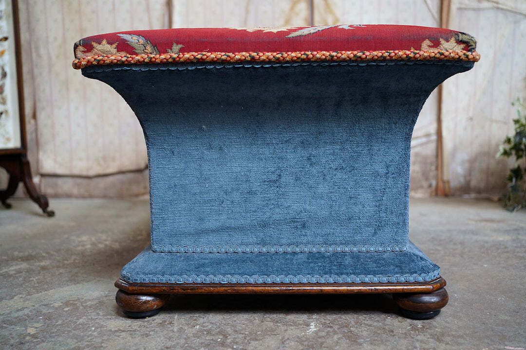 An Early Victorian Mahogany Framed Country House Ottoman C.1840 photo 2200.0