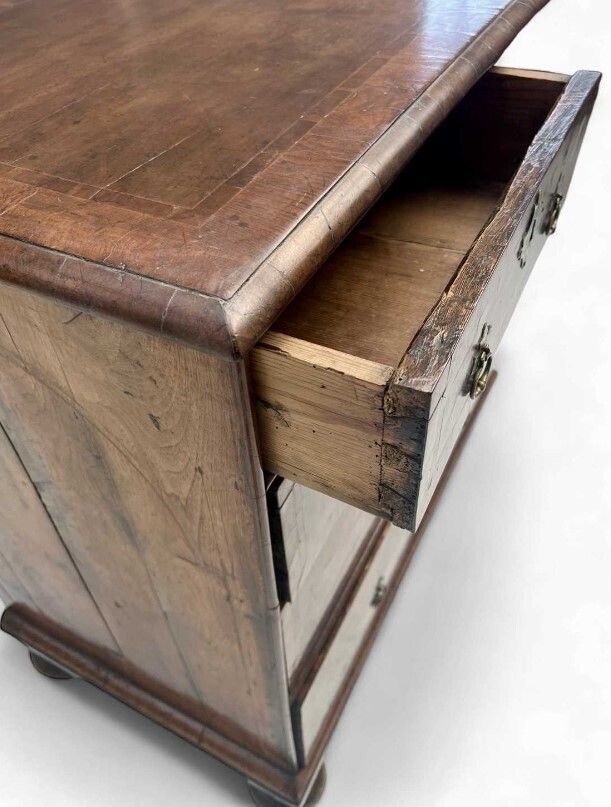William And Mary  Walnut  Chest Of Drawers C1690 photo Furniture