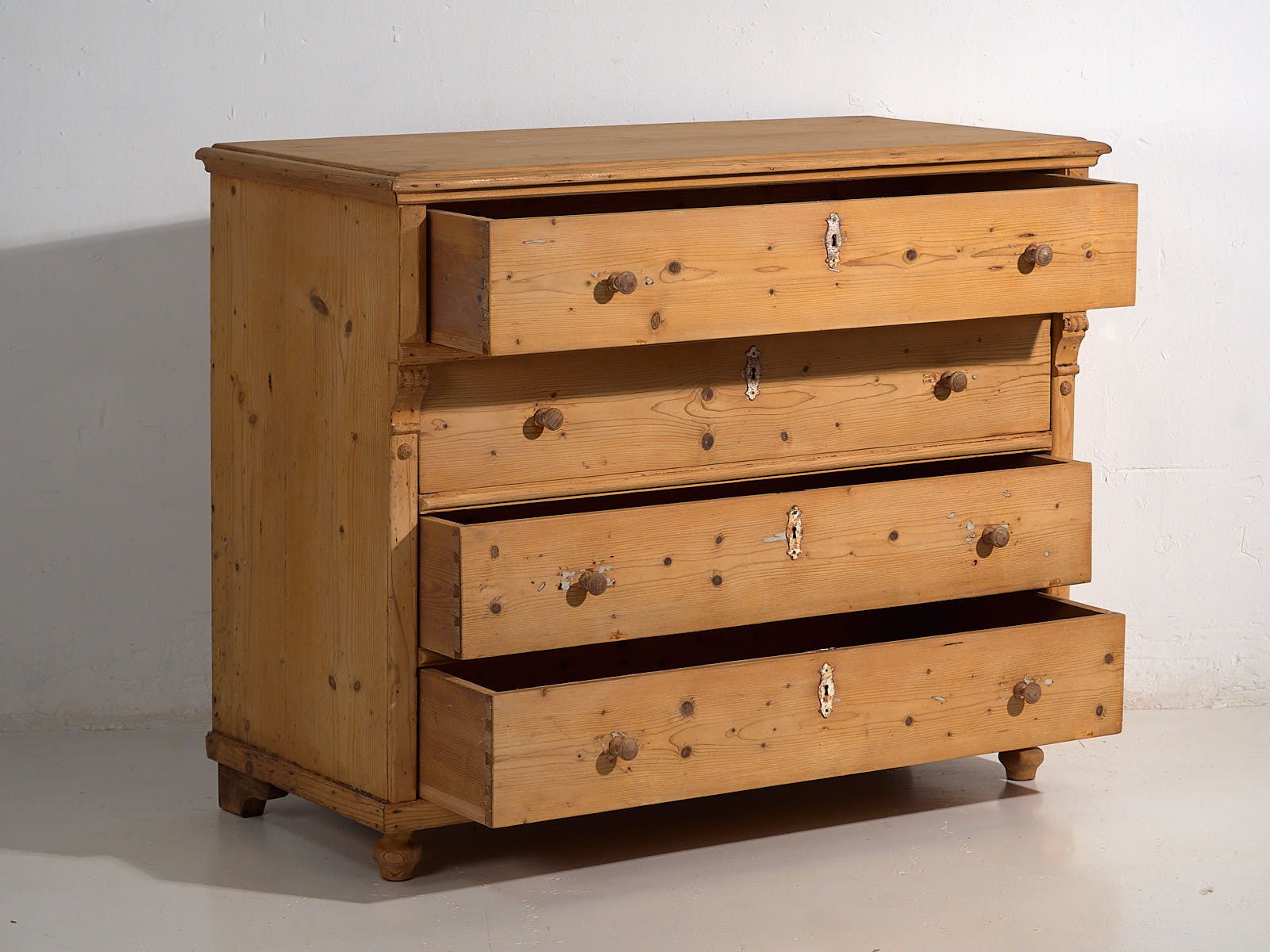 Antique Provencal Style Chest Of Drawers (C.1920) #28