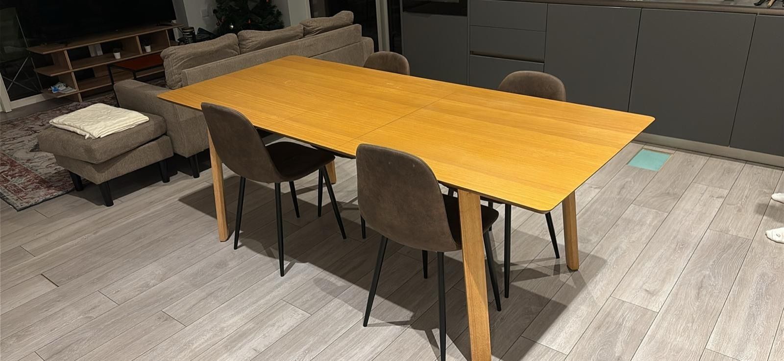 Lovely Table (Only Used For One Year) And 4 Chairs: Condition As In Pictures photo for sale
