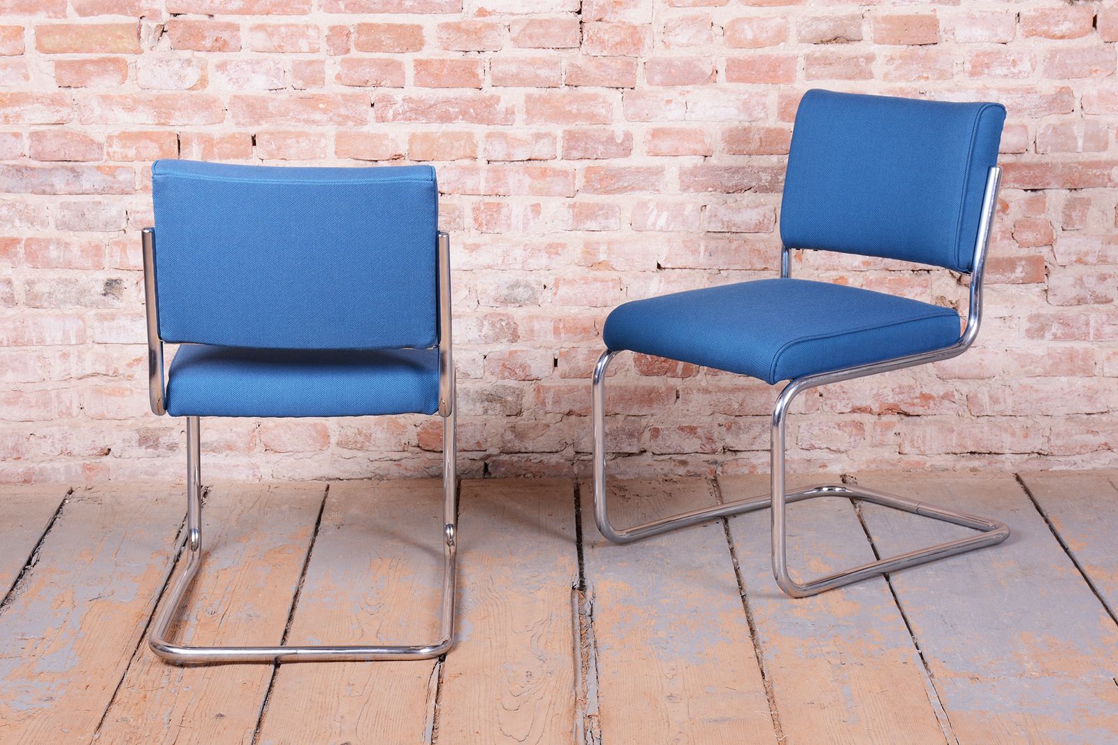 Furniture Pair Of Restored Bauhaus Chairs, By Hynek Gottwald, Chrome, Czech, 1930s photo