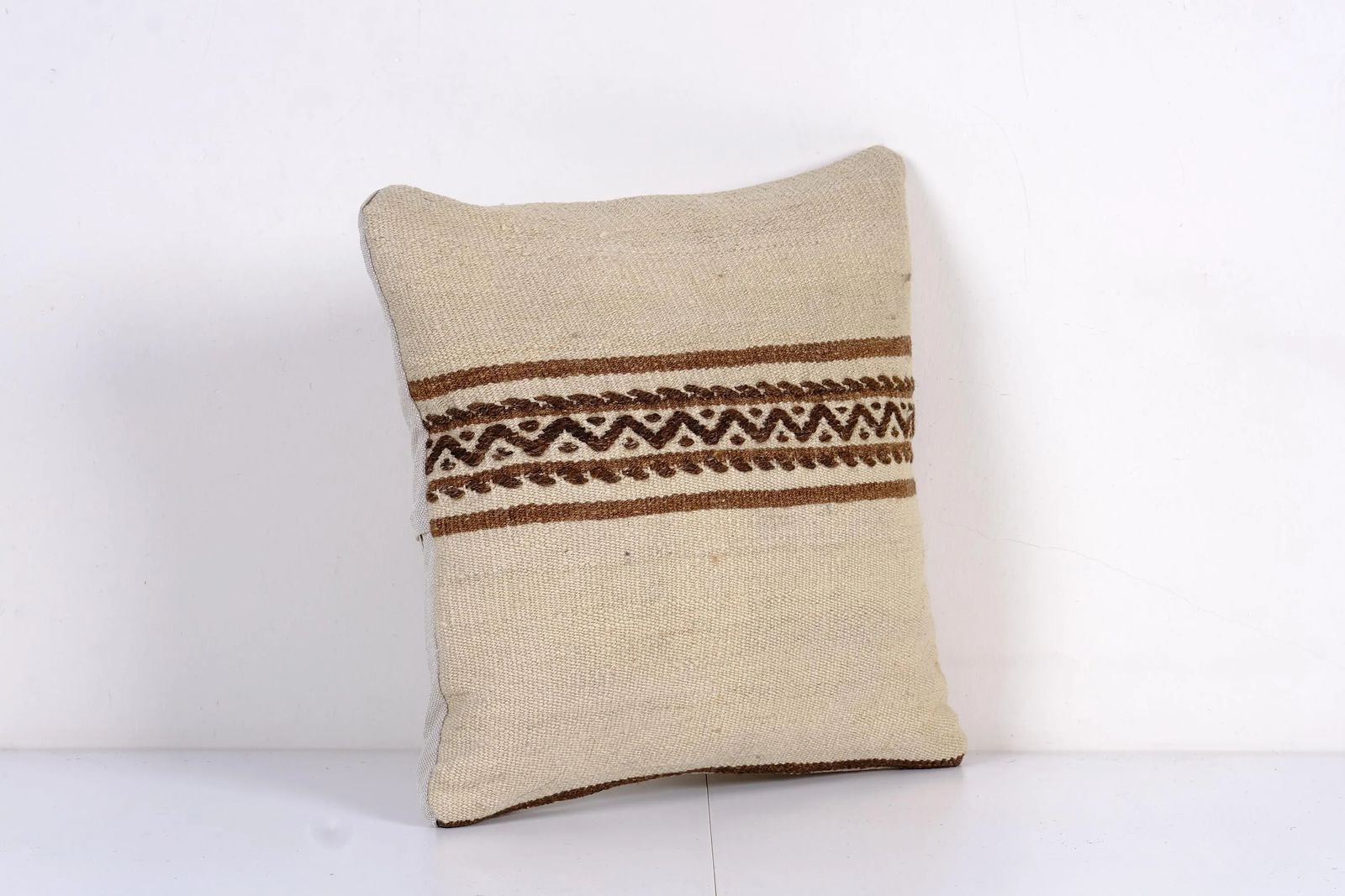 Handmade Organic Hemp Kilim Cushion, White And Brown Turkish Sofa Boho Pillow Cover photo Textiles