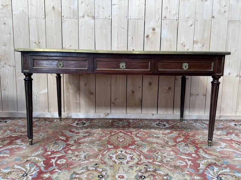 Bureau Plaît De Style Louis XVI En Acajou Et Filets De Laiton photo 1320.0