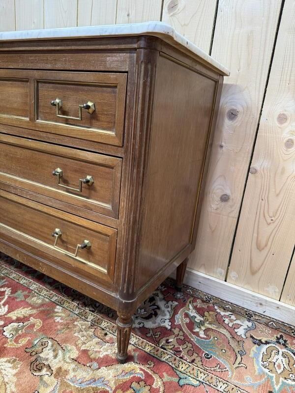 Commode De Style Louis XVI En Acajou Et Filets De Laiton Marbre Blanc De Carrare photo Furniture