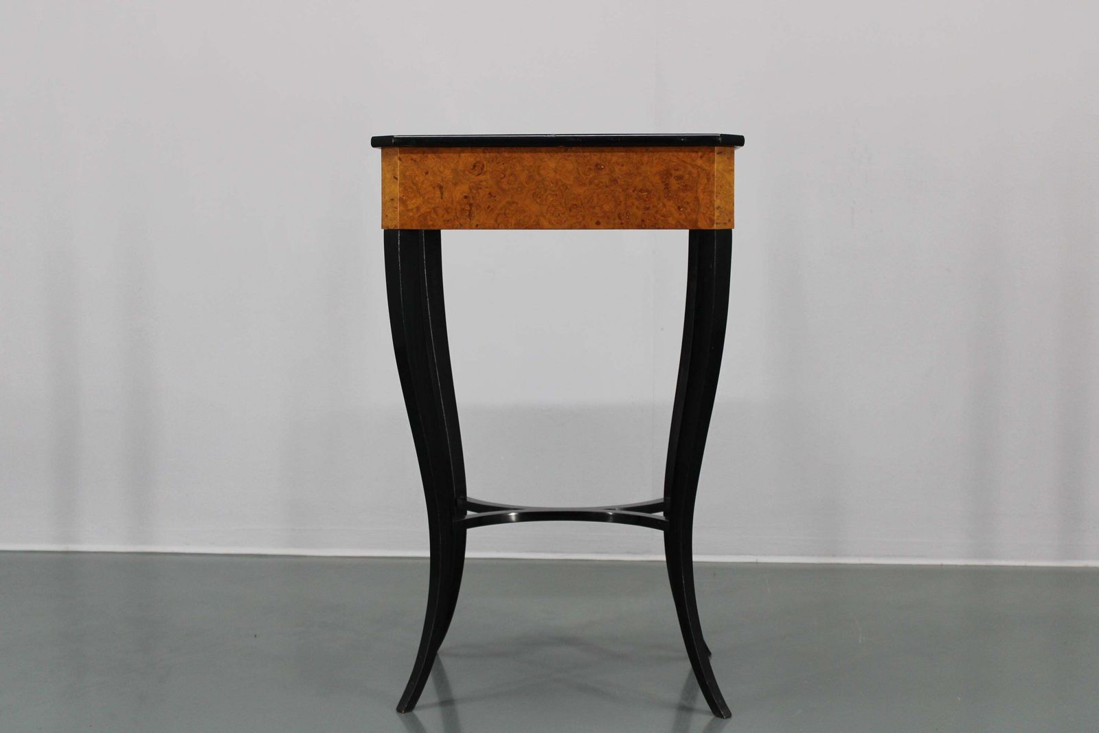 19e Eeuwse Biedermeier Naaitable, Oostenrijk photo vinterior