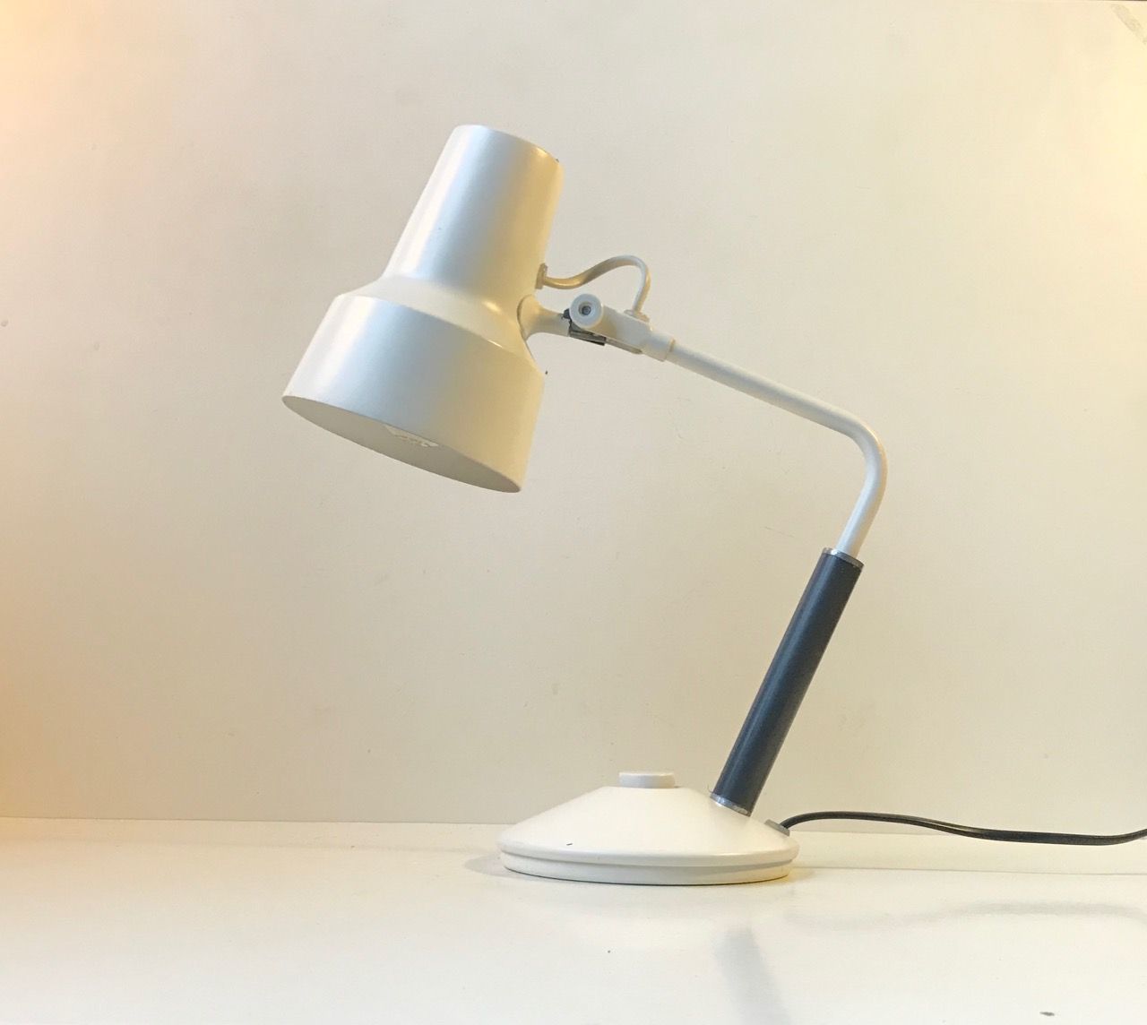 Mid Century White Desk Or Wall Lamp By Jac Jacobsen For Luxo, 1960s