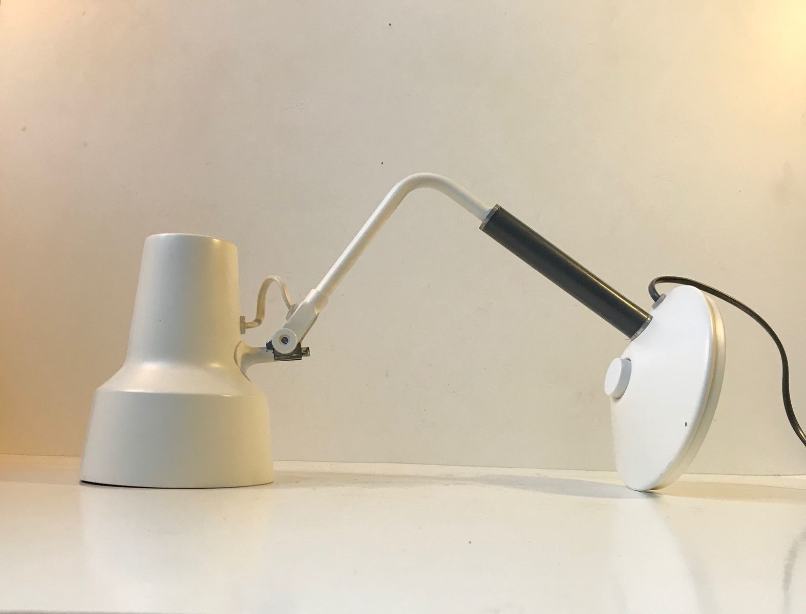Mid Century Witte Bureau  Of Wandlamp Van Jac Jacobsen Voor Luxo, Jaren 1960 photo Verlichting