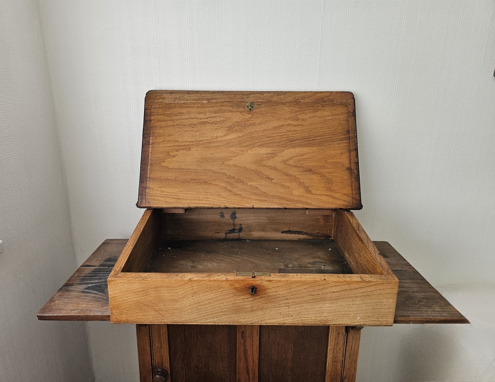 Edwardian Oak School Master Lecturn Desk Kingfisher Ltd West Bromwich photo furniture